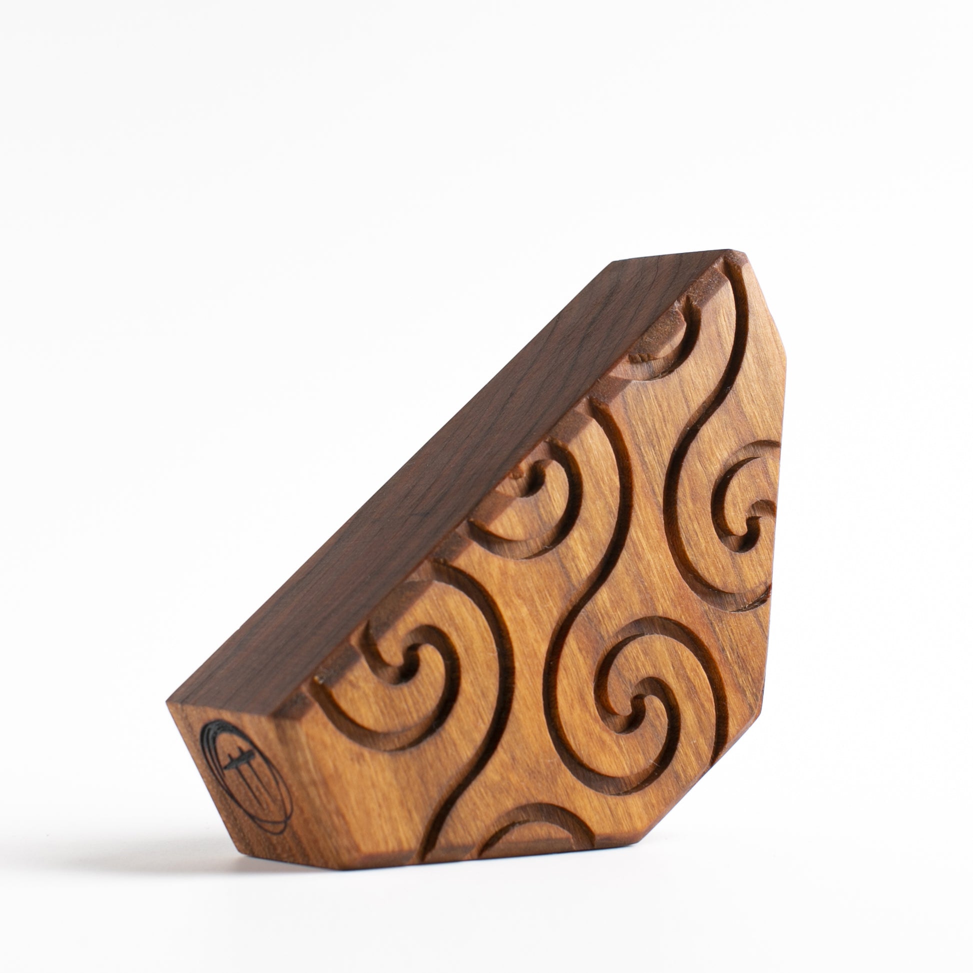 Zyglot glow-in-the-dark charm crafted to calm nighttime fears with its radiant light