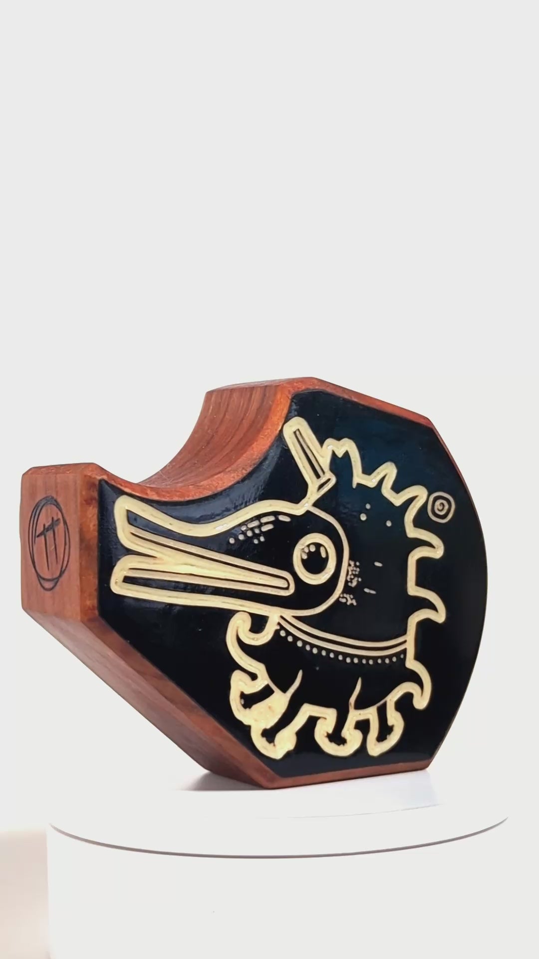 Wooden guardian Plonkzoid glowing brightly to keep bedtime fears away