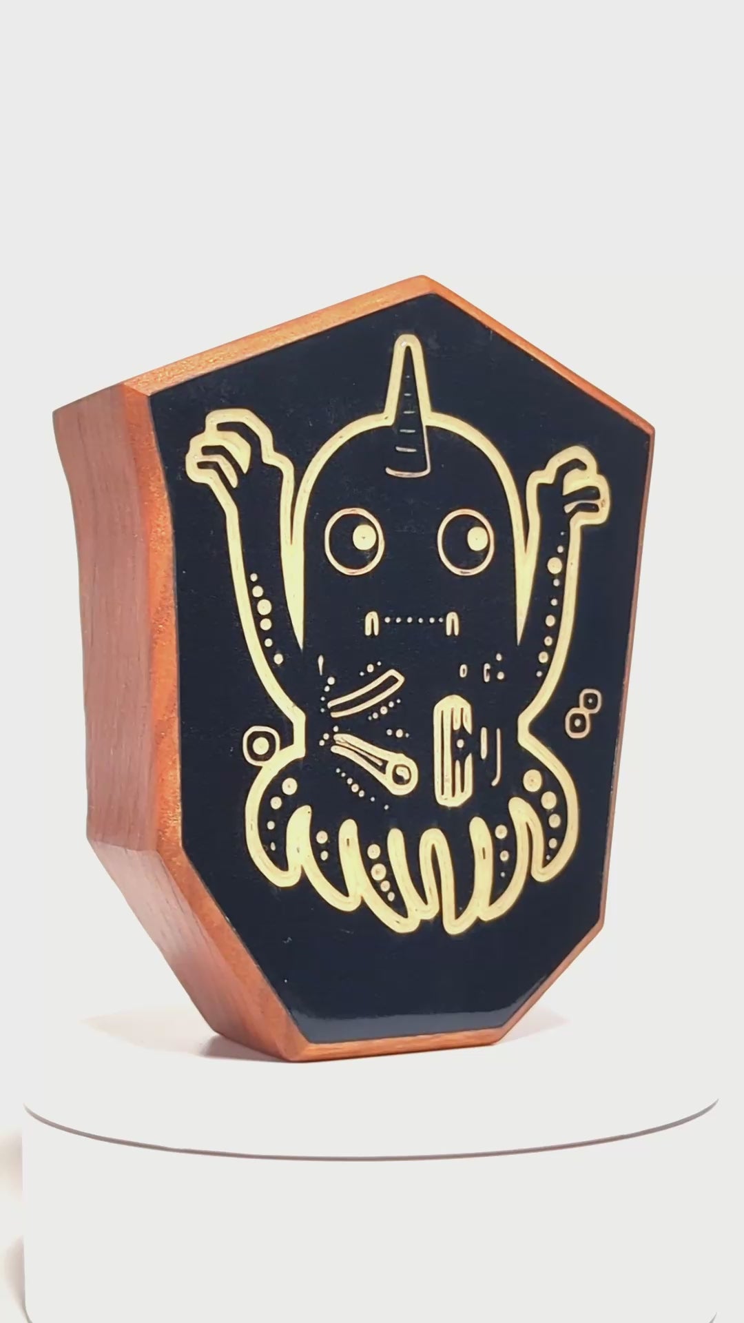 Wooden guardian Jellywobble glowing softly and keeping bedtime fears away
